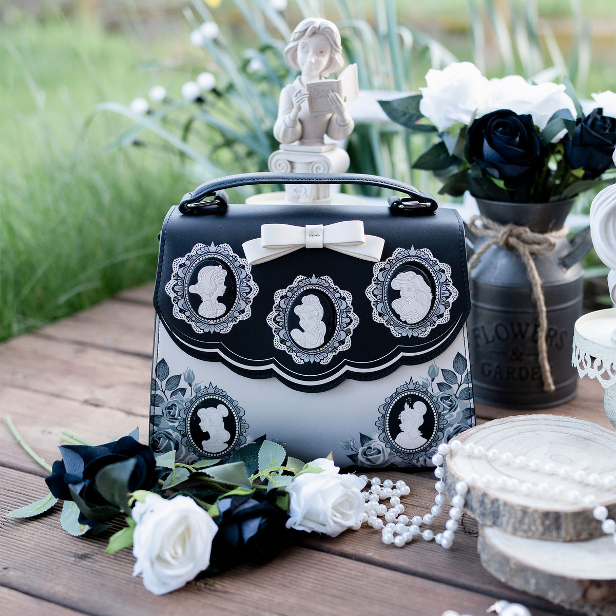 Produktbild Disney Princess - Cameo Crossbody Tasche