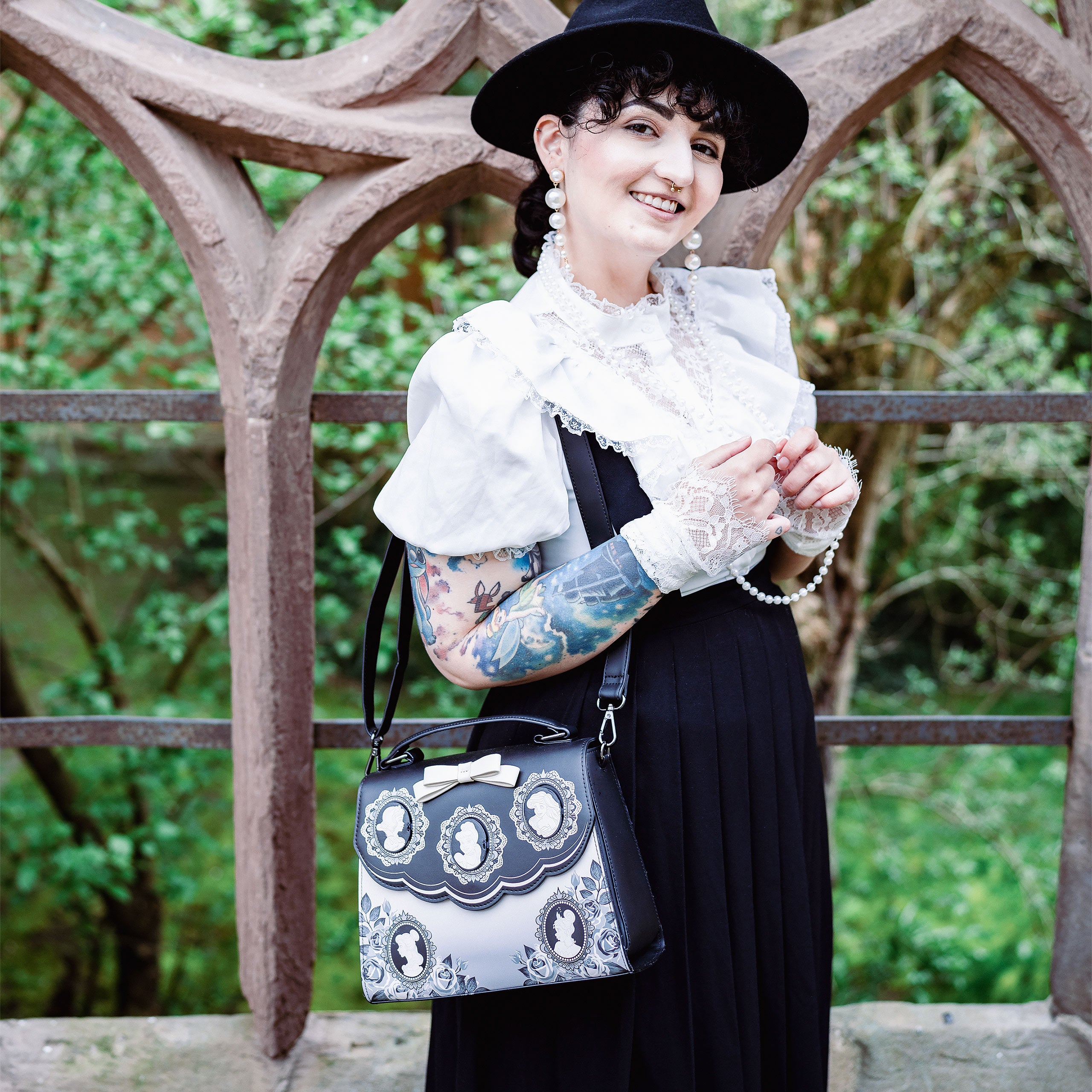 Produktbild Disney Princess - Cameo Crossbody Tasche