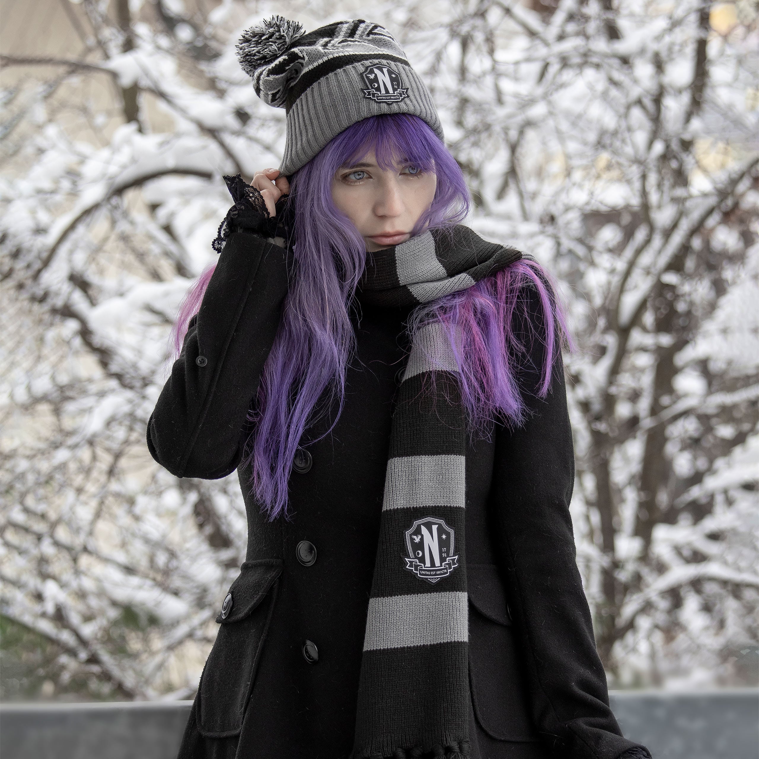 Produktbild Wednesday - Nevermore Academy Schal