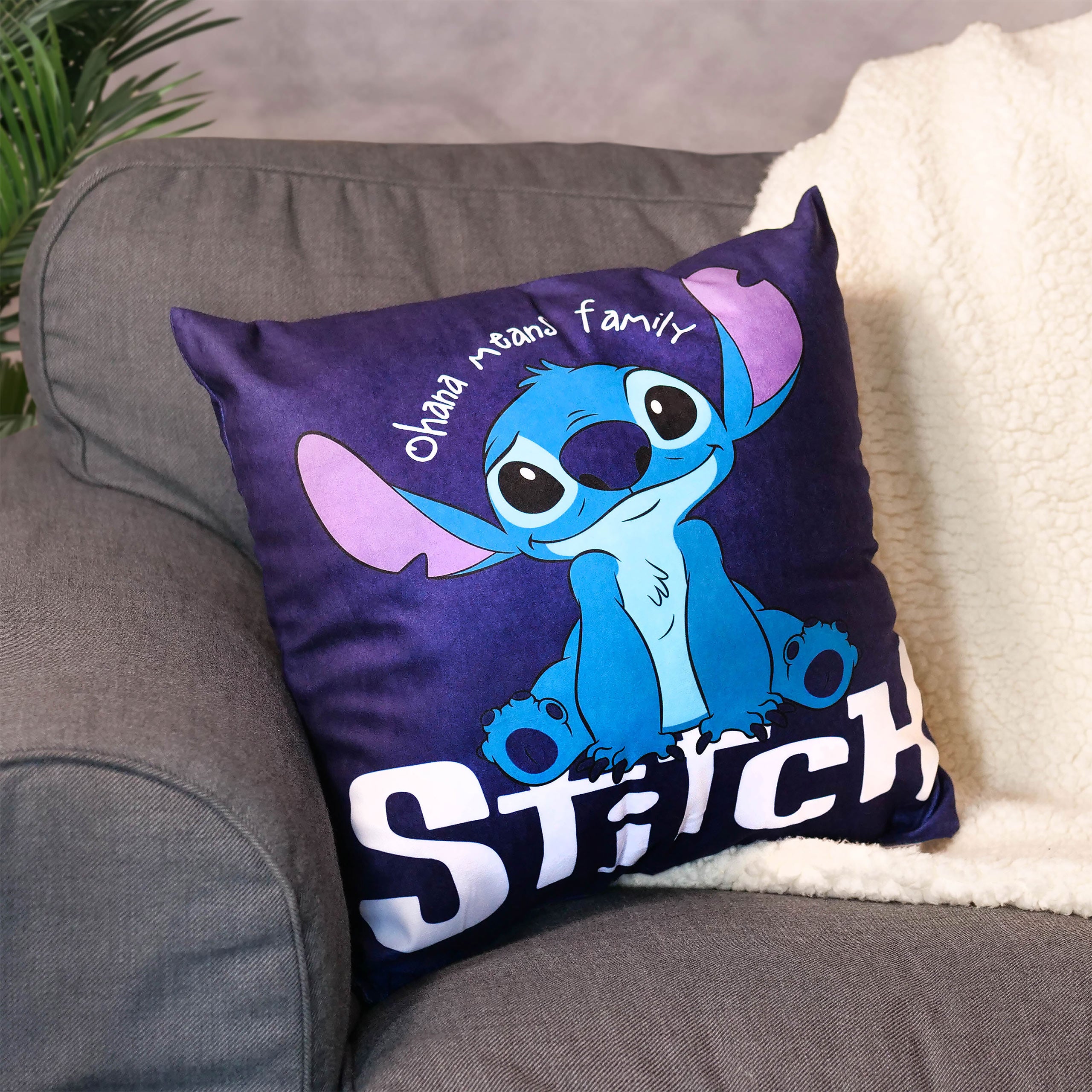 Produktbild Stitch Ohana Means Family Kissen - Lilo & Stitch
