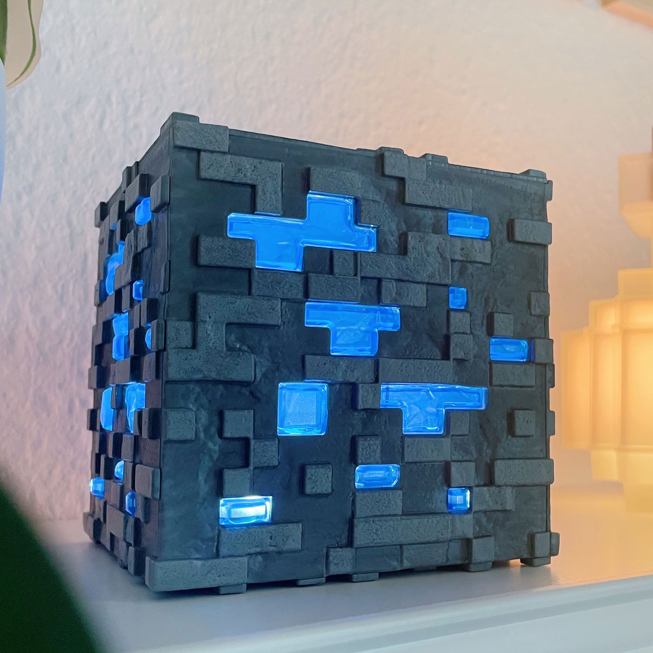 Product image Minecraft - Diamond Ore Table Lamp