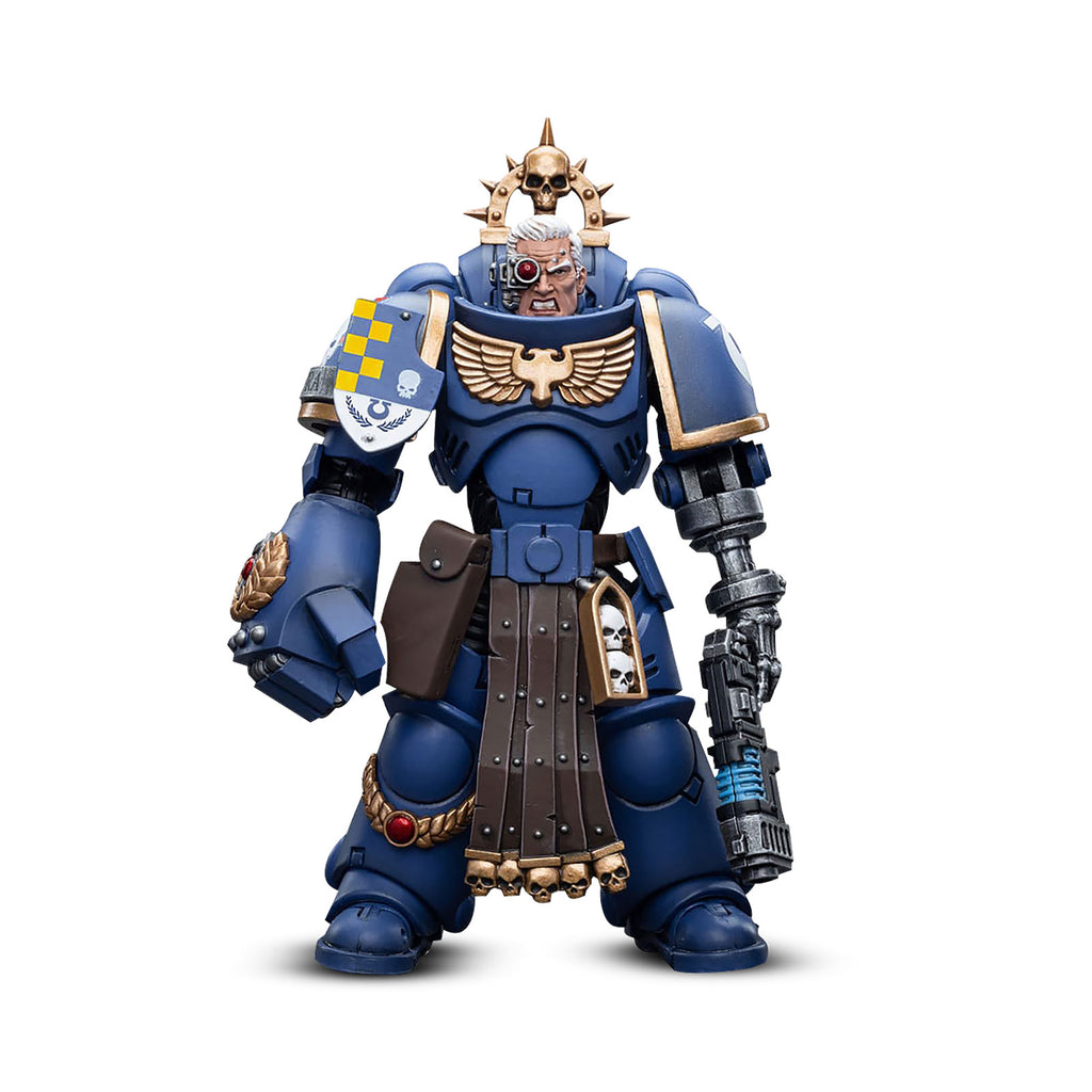 Produktbild Warhammer 40k - Ultramarines Lieutenant mit Power Faust Actionfigur 1:18