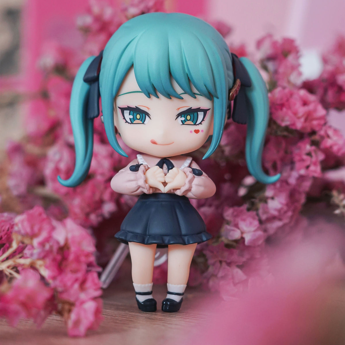 Product image Hatsune Miku - Nendoroid Action Figure The Vampire Version