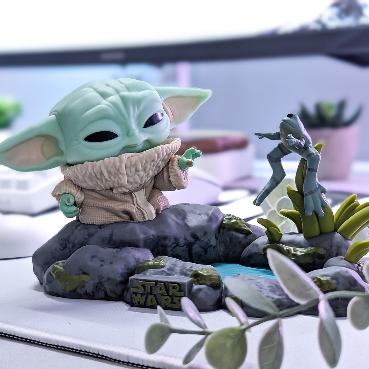 Produktbild Grogu mit Frosch Funko Pop Figur - Star Wars The Mandalorian