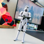 Produktbild Star Wars - Imperial Stormtrooper mit Blaster Black Series Actionfigur