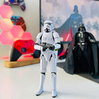 Produktbild Star Wars - Imperial Stormtrooper mit Blaster Black Series Actionfigur