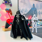 Produktbild Star Wars - Darth Vader mit Lichtschwert Black Series Actionfigur