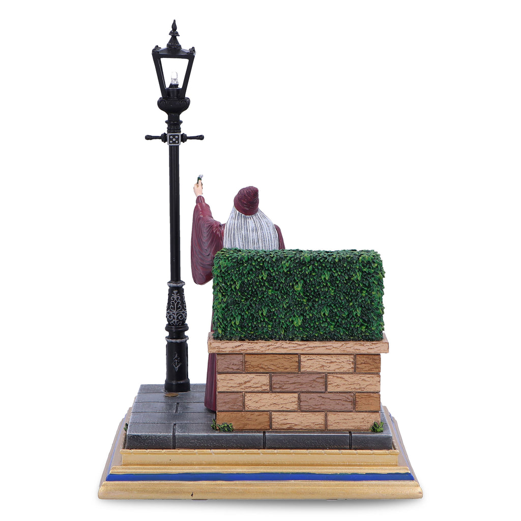 Produktbild Harry Potter - Dumbledore Privet Drive Diorama Figur mit Licht