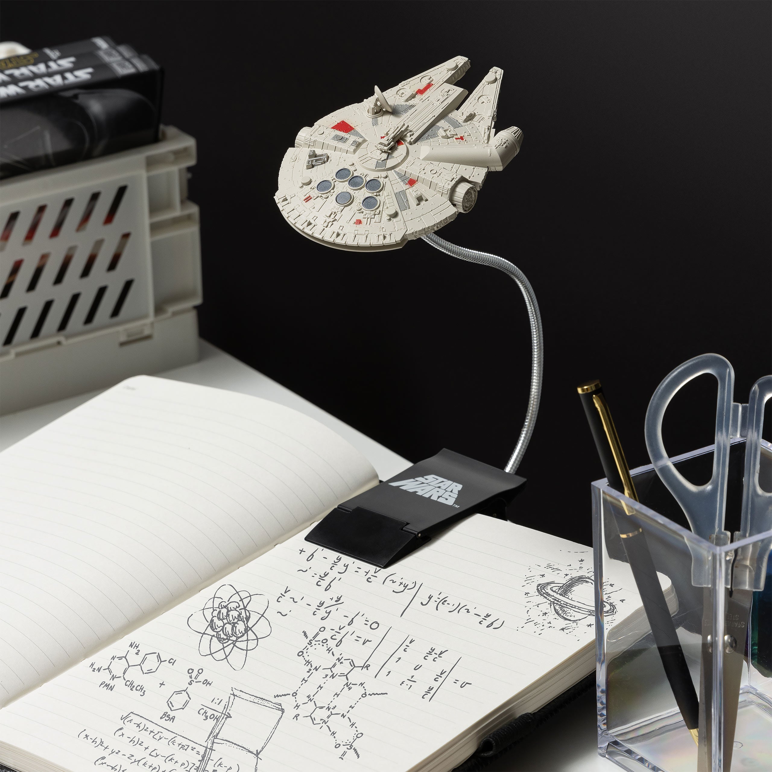 Produktbild Star Wars - Millennium Falcon Leselampe