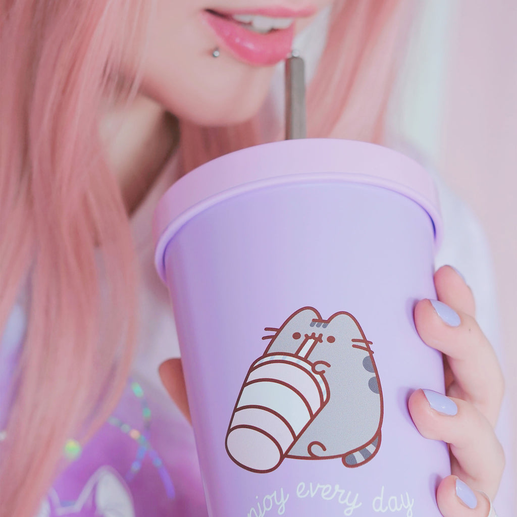 Produktbild Pusheen - Enjoy Every Day Trinkbecher mit Strohhalm