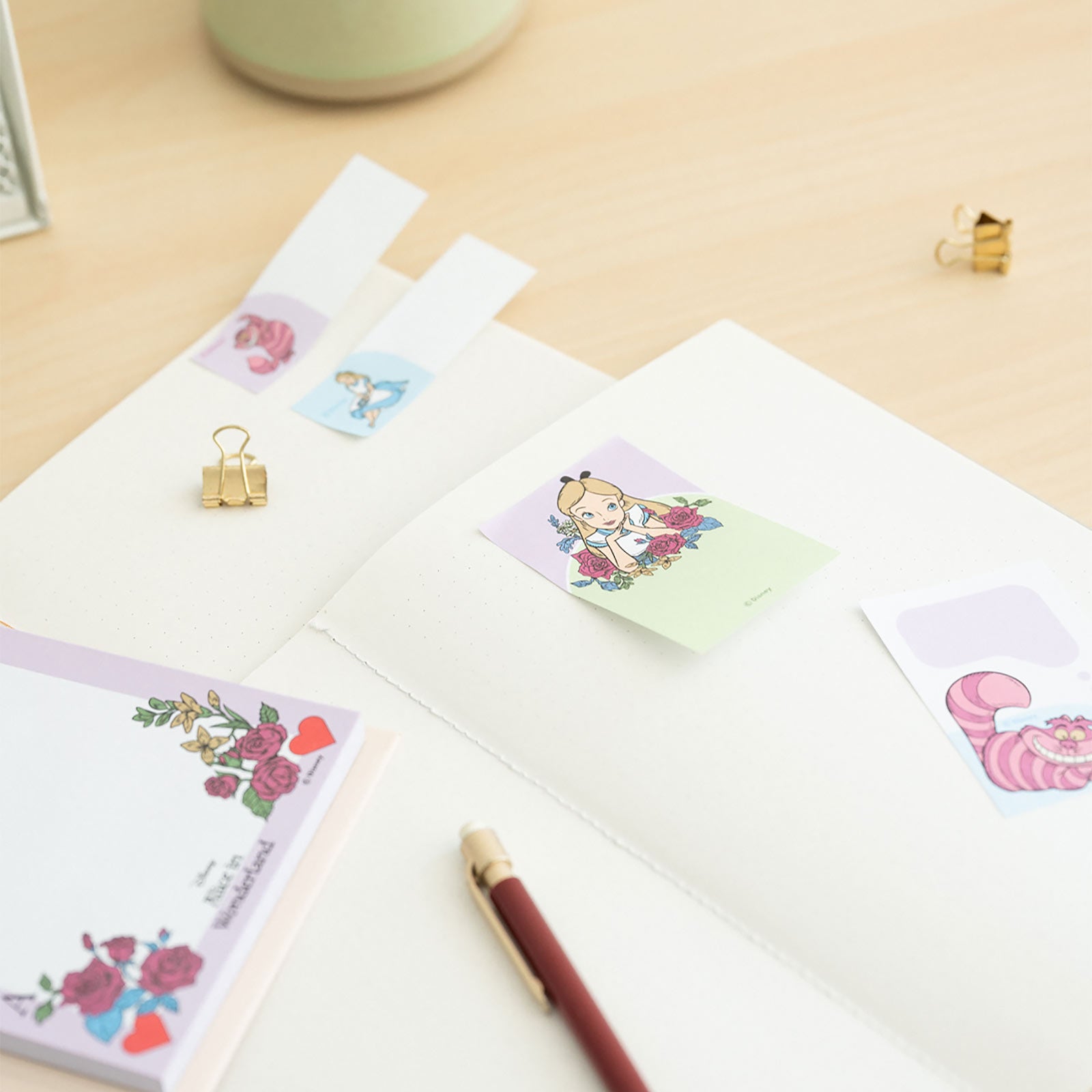 Produktbild Alice im Wunderland - Haftnotizen Buch
