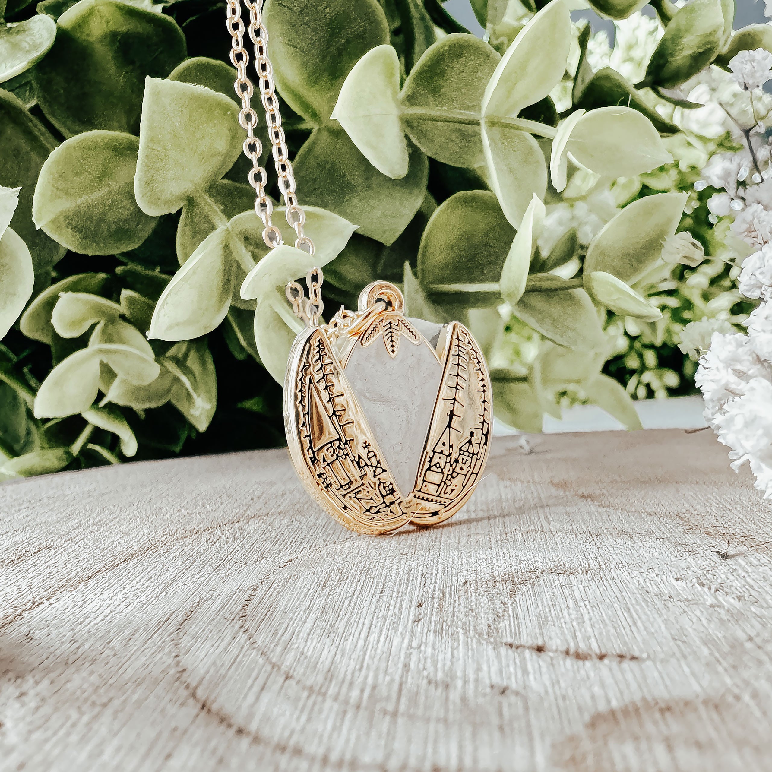 Produktbild Harry Potter - Das Goldene Ei Geschenkbox mit Kette
