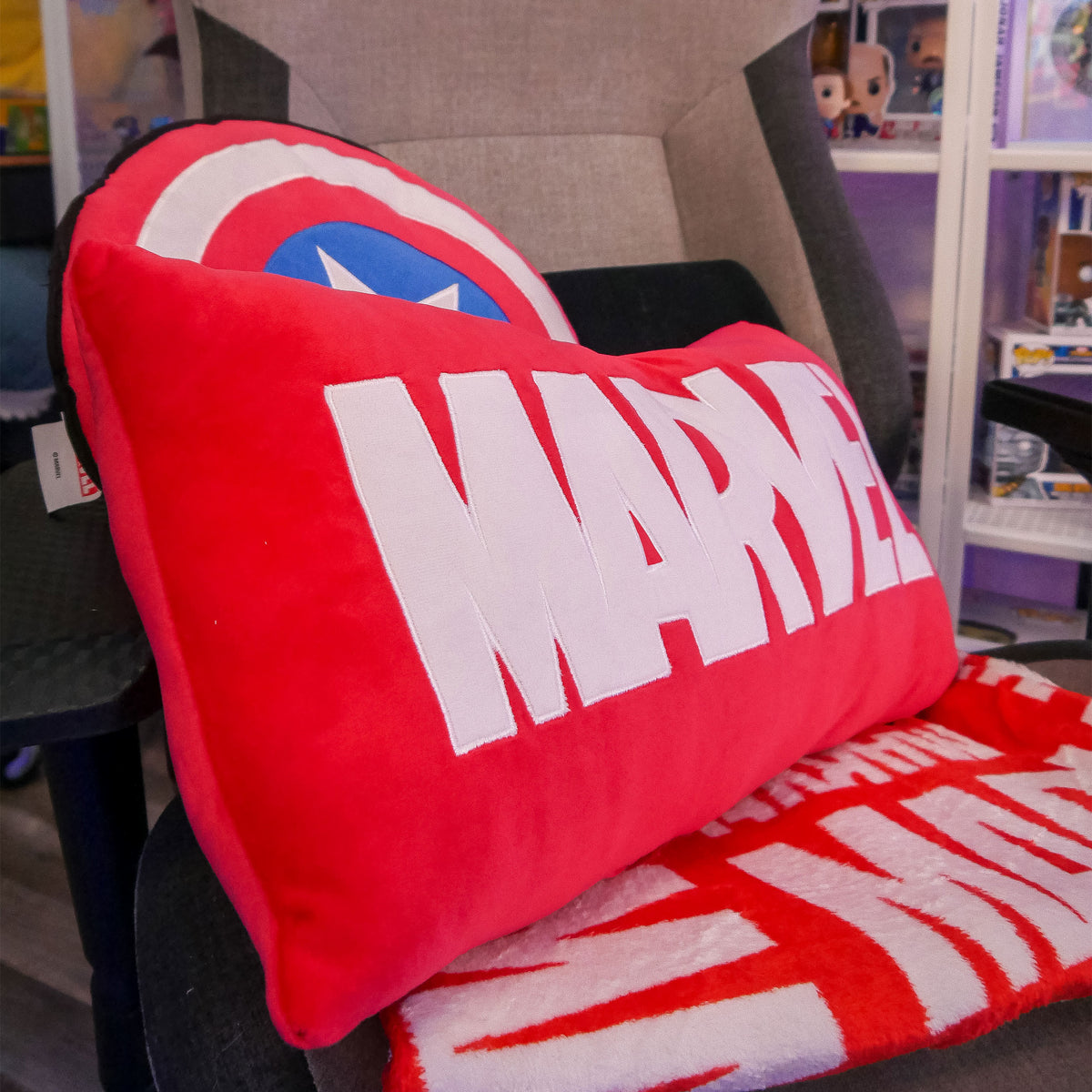 Produktbild Marvel - Logo Kissen rot