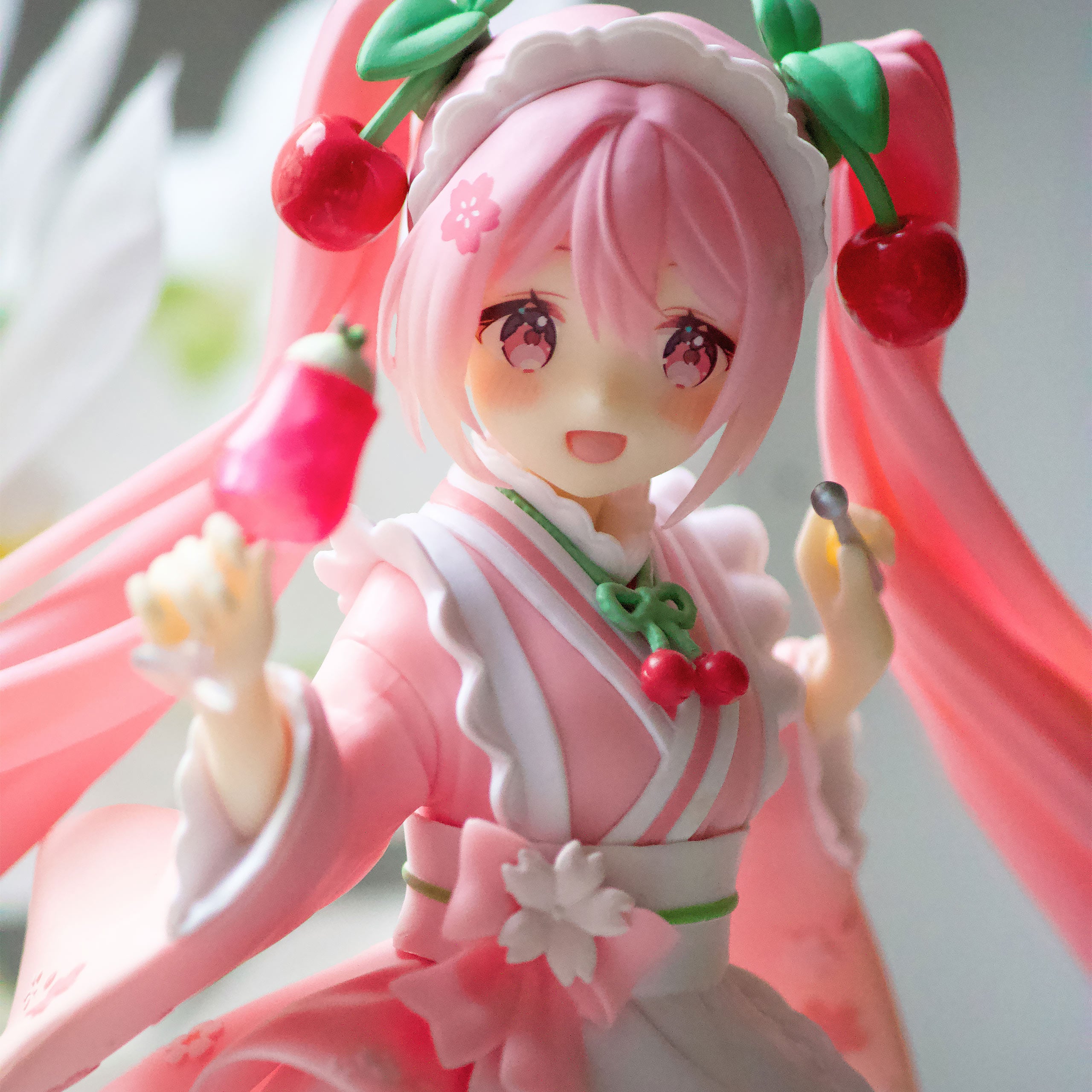 Produktbild Hatsune Miku - Sakura Miku Figur Japanese Cafe Version