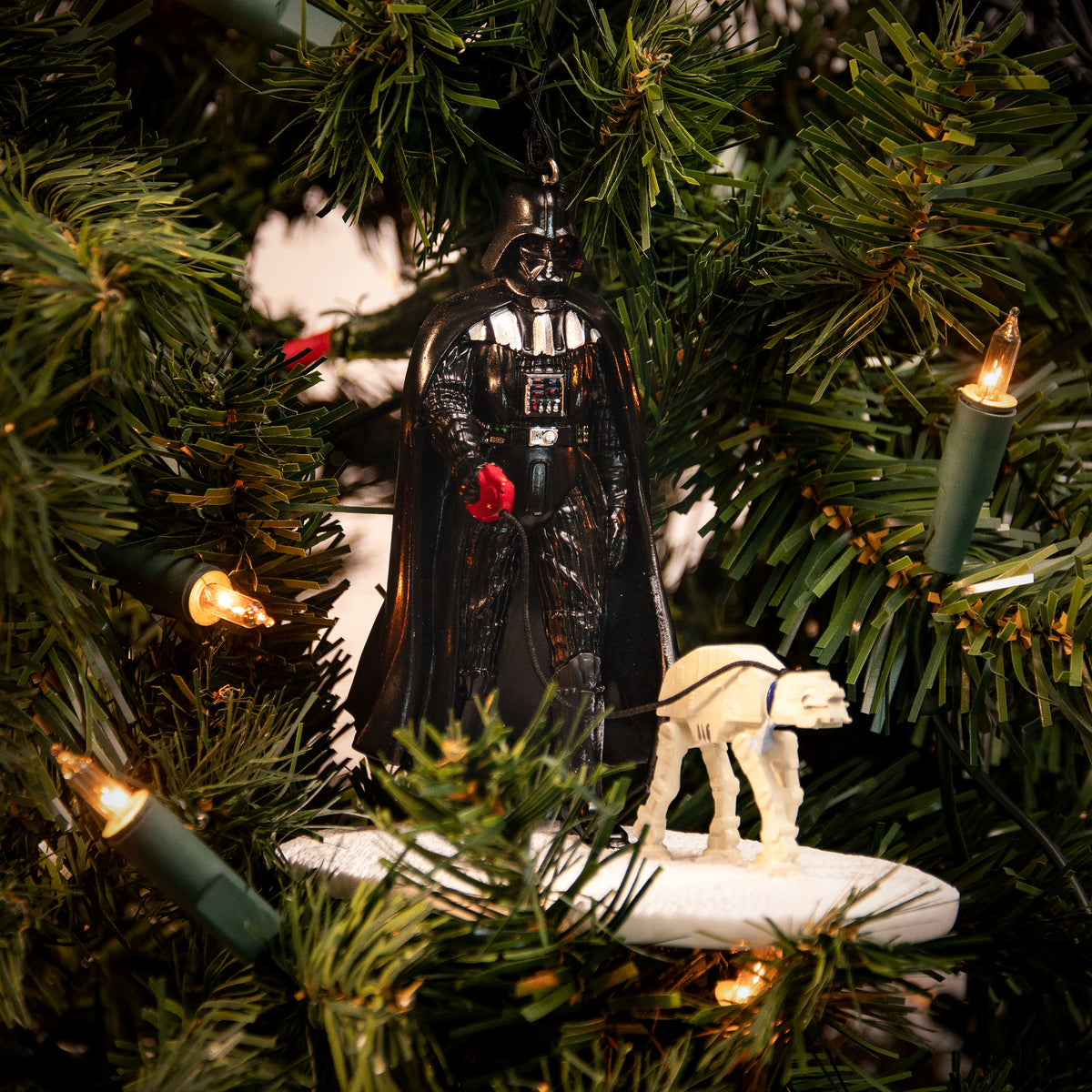 Produktbild Star Wars - Darth Vader mit AT-AT Weihnachtsbaum-Schmuck