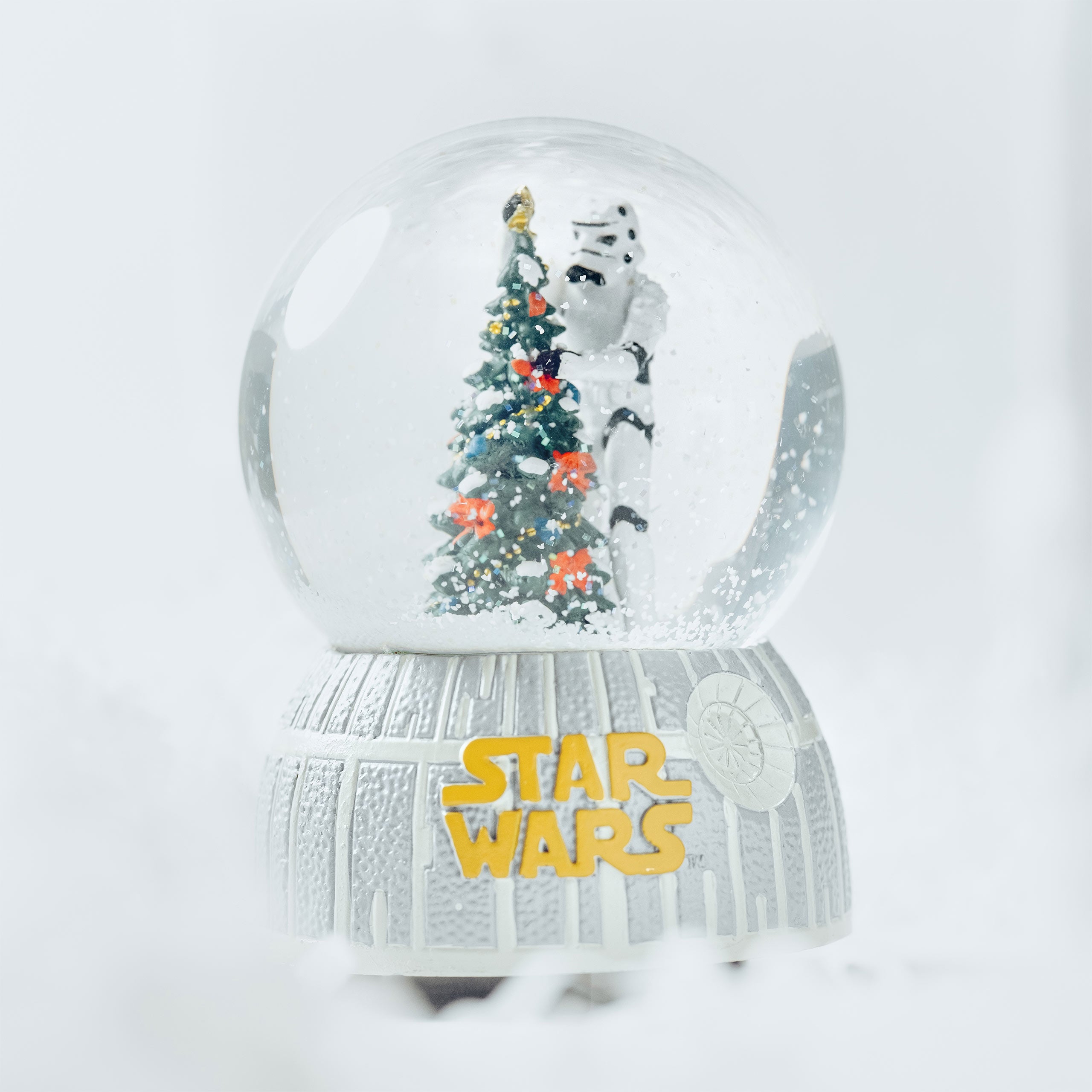 Produktbild Stormtrooper Schneekugel Spieluhr - Star Wars