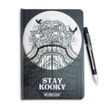 Produktbild Wednesday - Stay Kooky Notizbuch mit Kugelschreiber