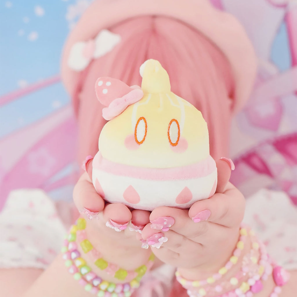 Product image Genshin Impact - Mutant Electro Slime Strawberry Cake Style Plush Figure