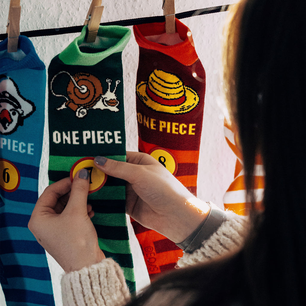 Produktbild One Piece Socken Adventskalender zum Befüllen