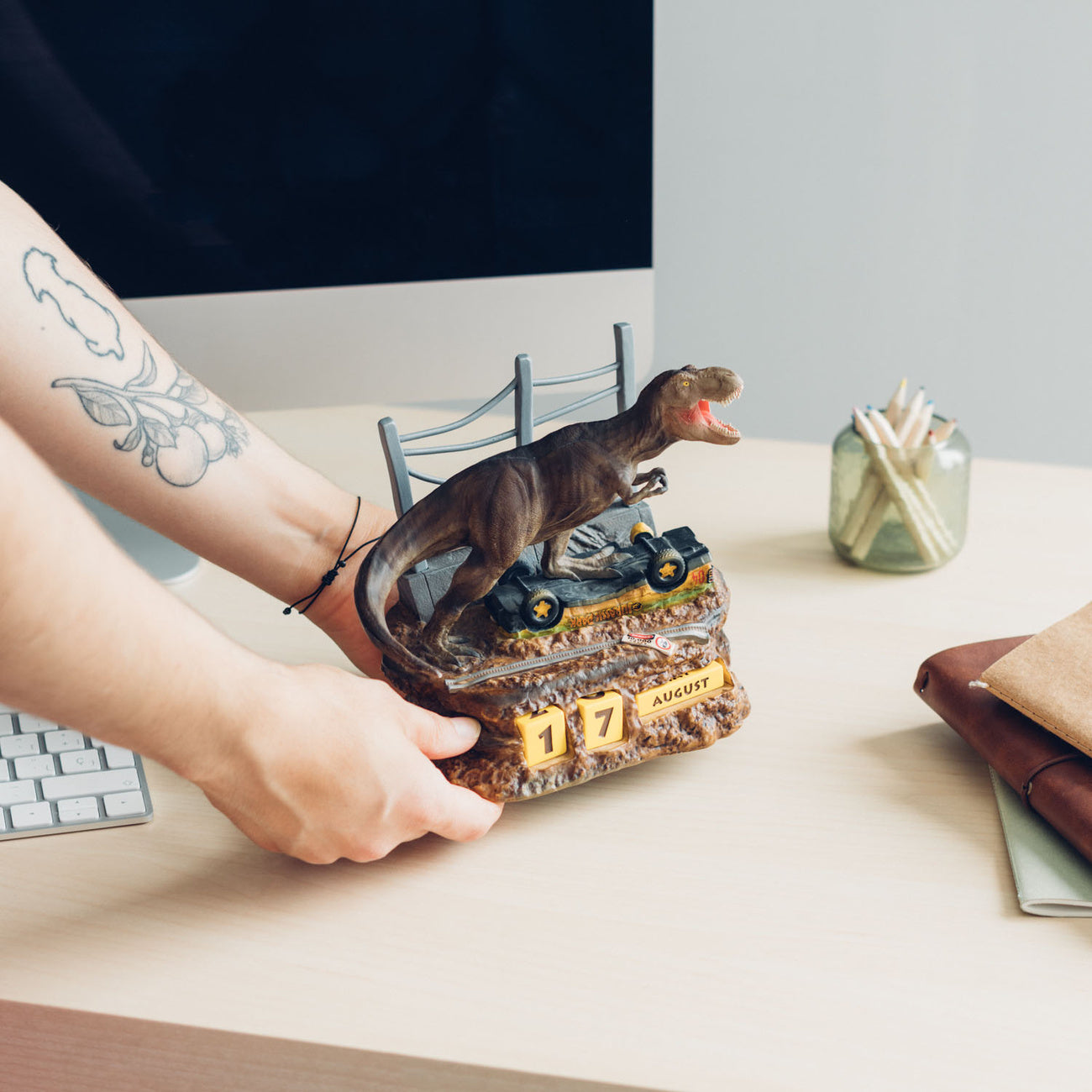 Produktbild Jurassic Park - T-Rex 3D Jahres-Kalender