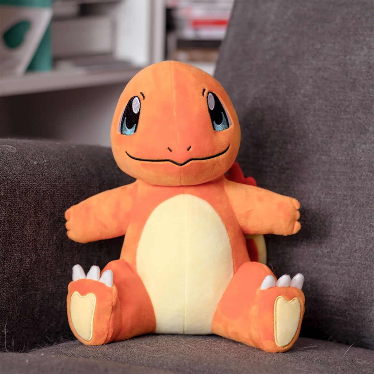 Produktbild Pokemon - Glumanda Plüsch Figur 24cm
