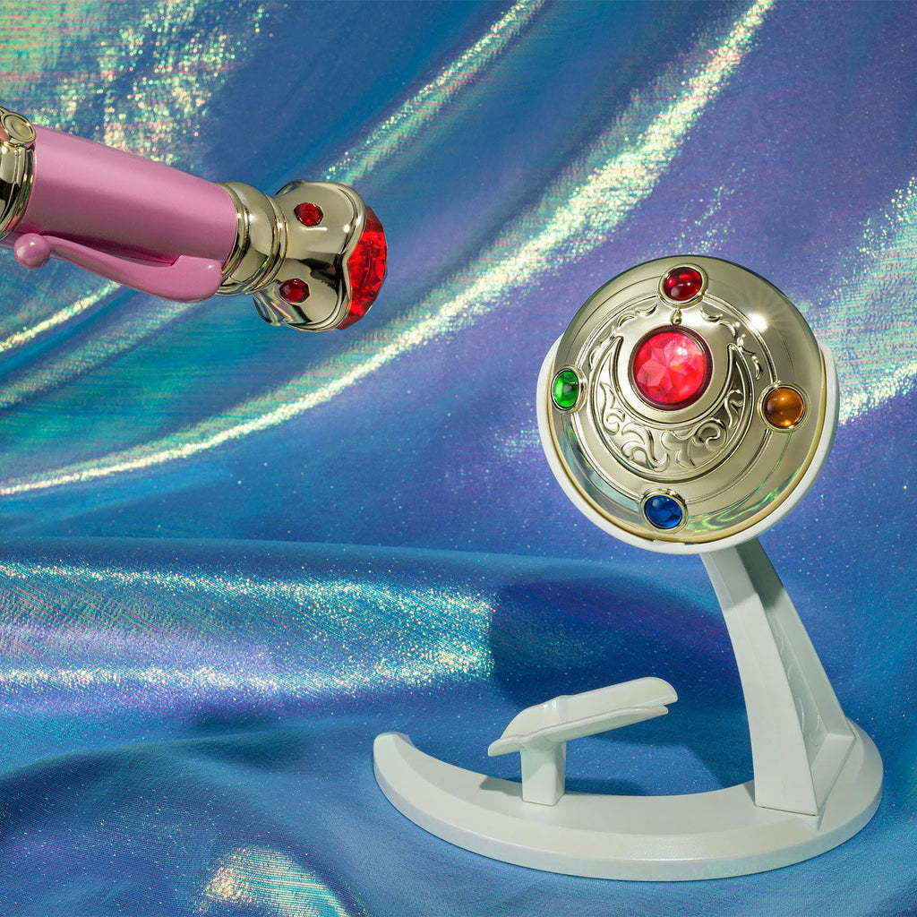 Produktbild Sailor Moon - Verwandlungsbrosche & Verwandlungsfüller mit Licht- und Soundeffekten