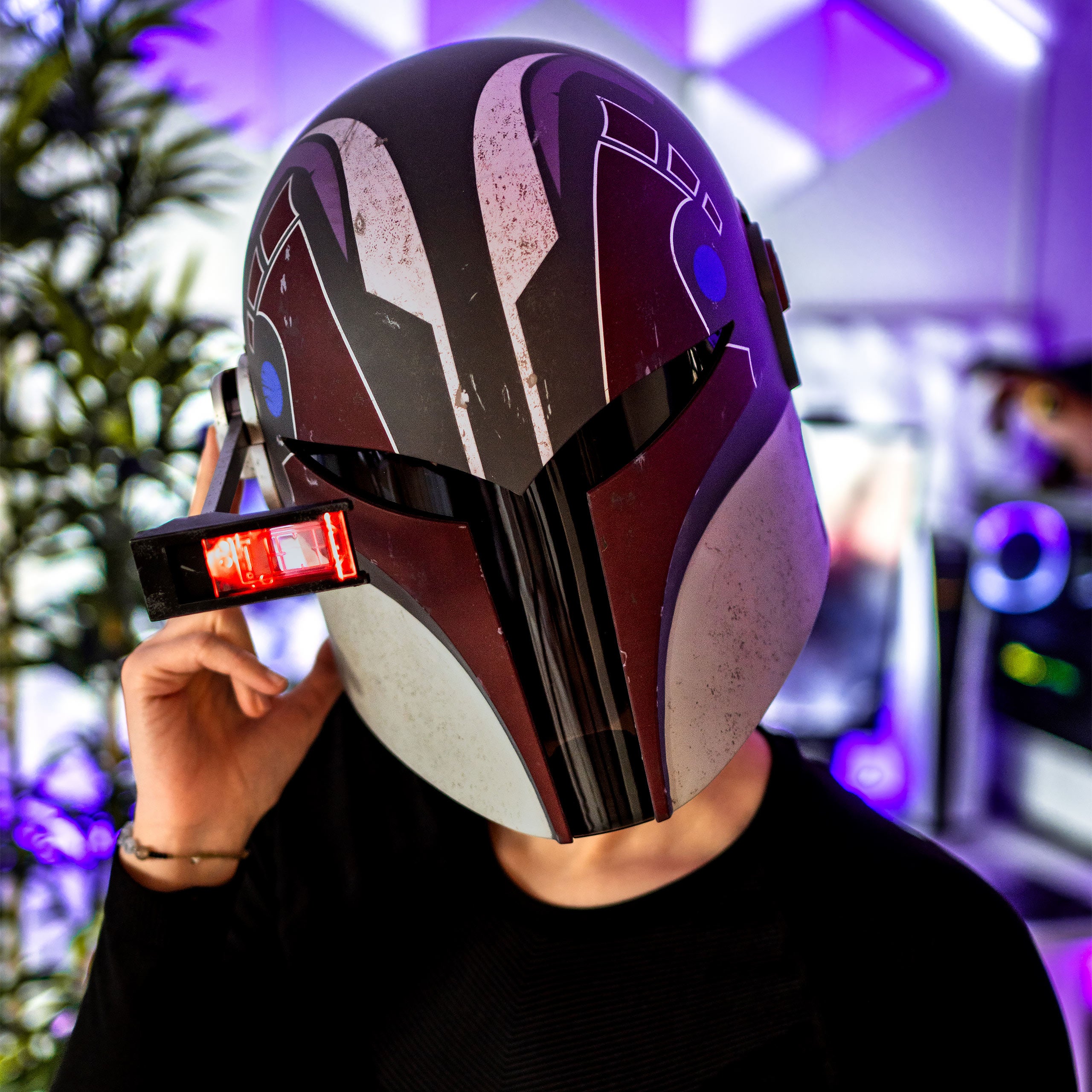Produktbild Star Wars Ahsoka - Sabine Wren Black Series Helm Replik