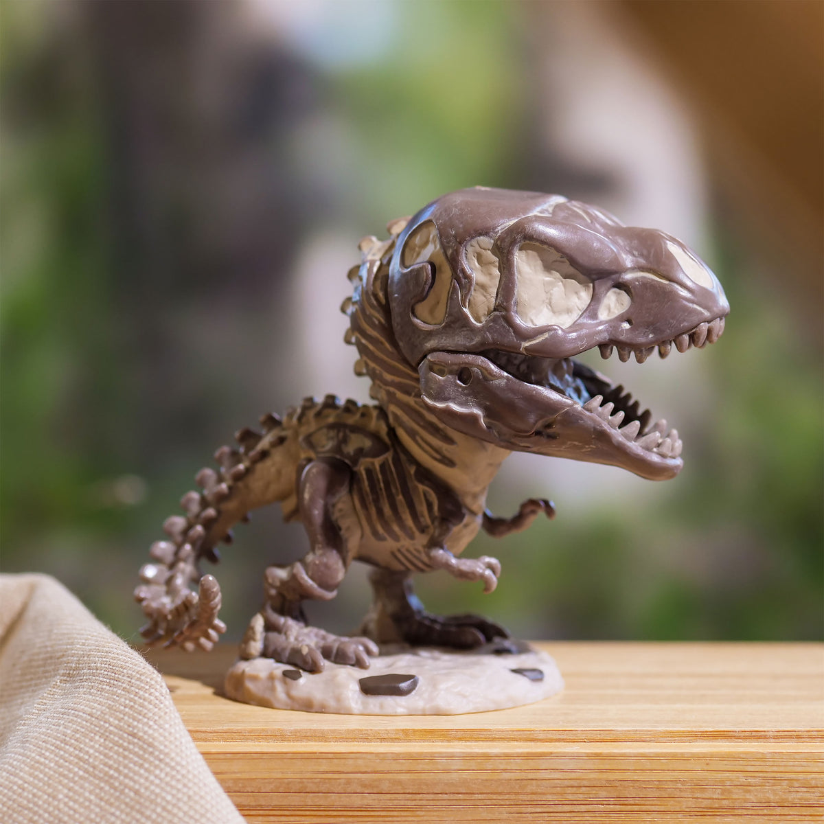 Produktbild Jurassic World - Fossil Tyrannosaurus Funko Pop Figur