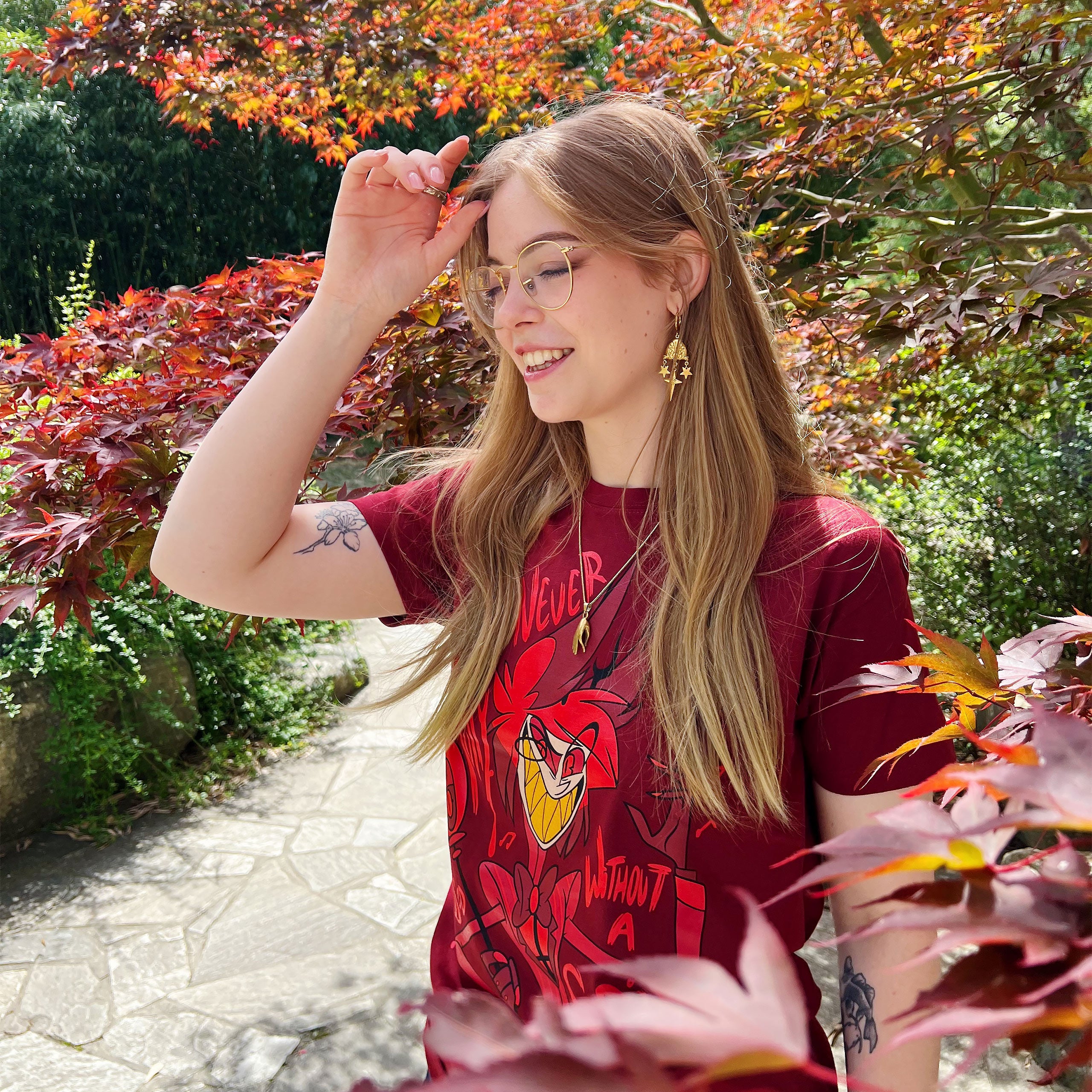 Produktbild Alastor T-Shirt für Hazbin Hotel Fans rot