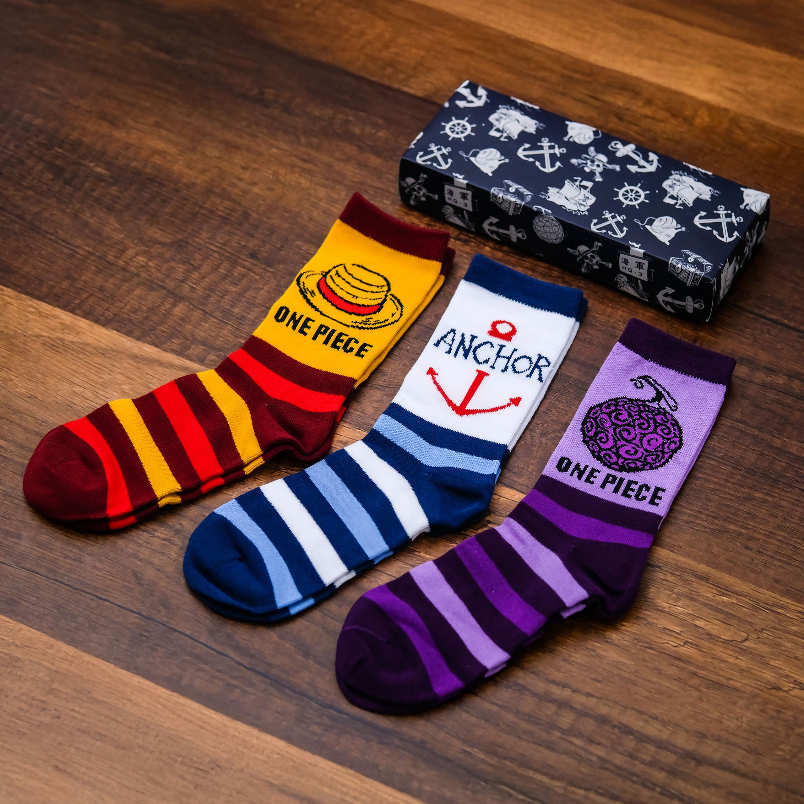 Produktbild One Piece Socken 3er Set in Geschenkbox
