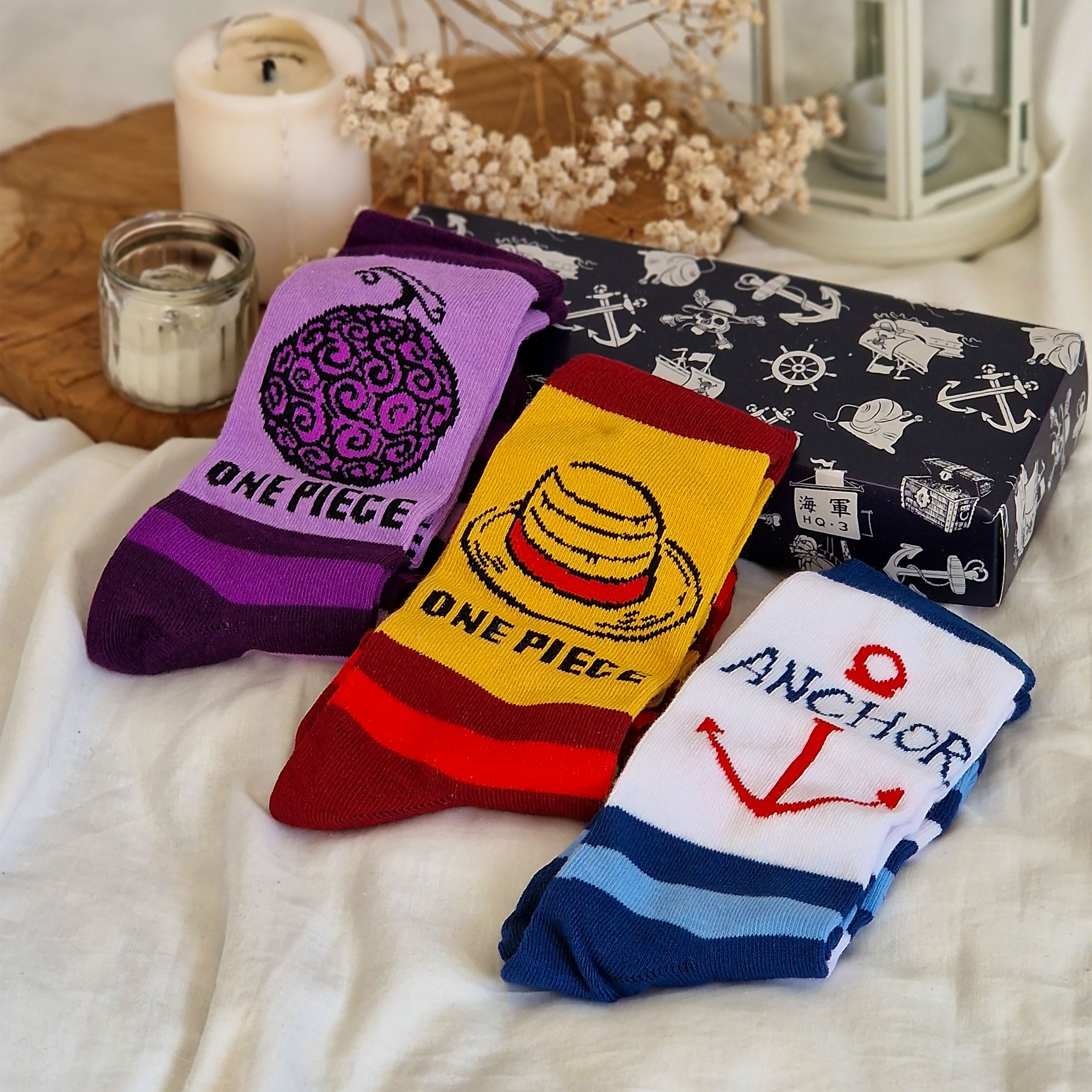 Produktbild One Piece Socken 3er Set in Geschenkbox