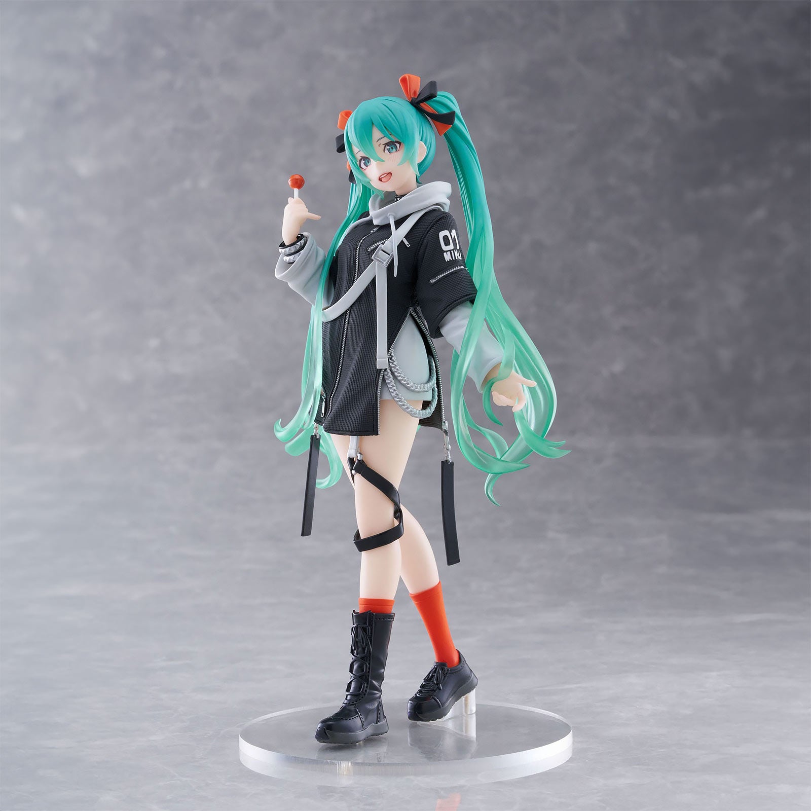Product image Hatsune Miku - Wonderland Figure Fashion Punk Version
