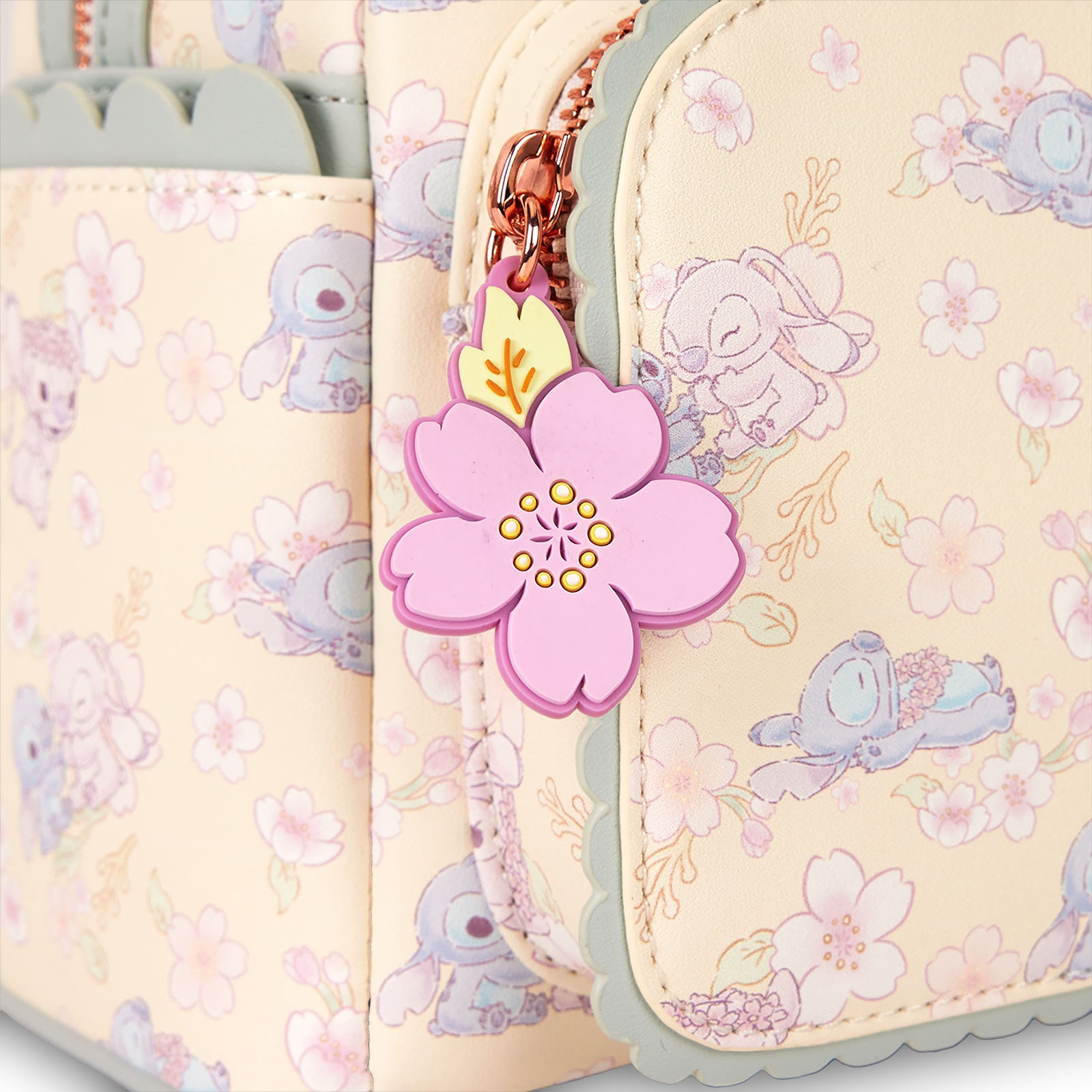 Produktbild Lilo & Stitch - Angel und Stitch Cherry Blossom Mini Rucksack