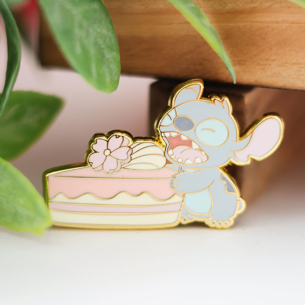 Produktbild Lilo & Stitch - Angel und Stitch Cherry Blossom Mystery Pin