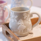 Produktbild Alice im Wunderland - Weißer Hase Relief Tasse