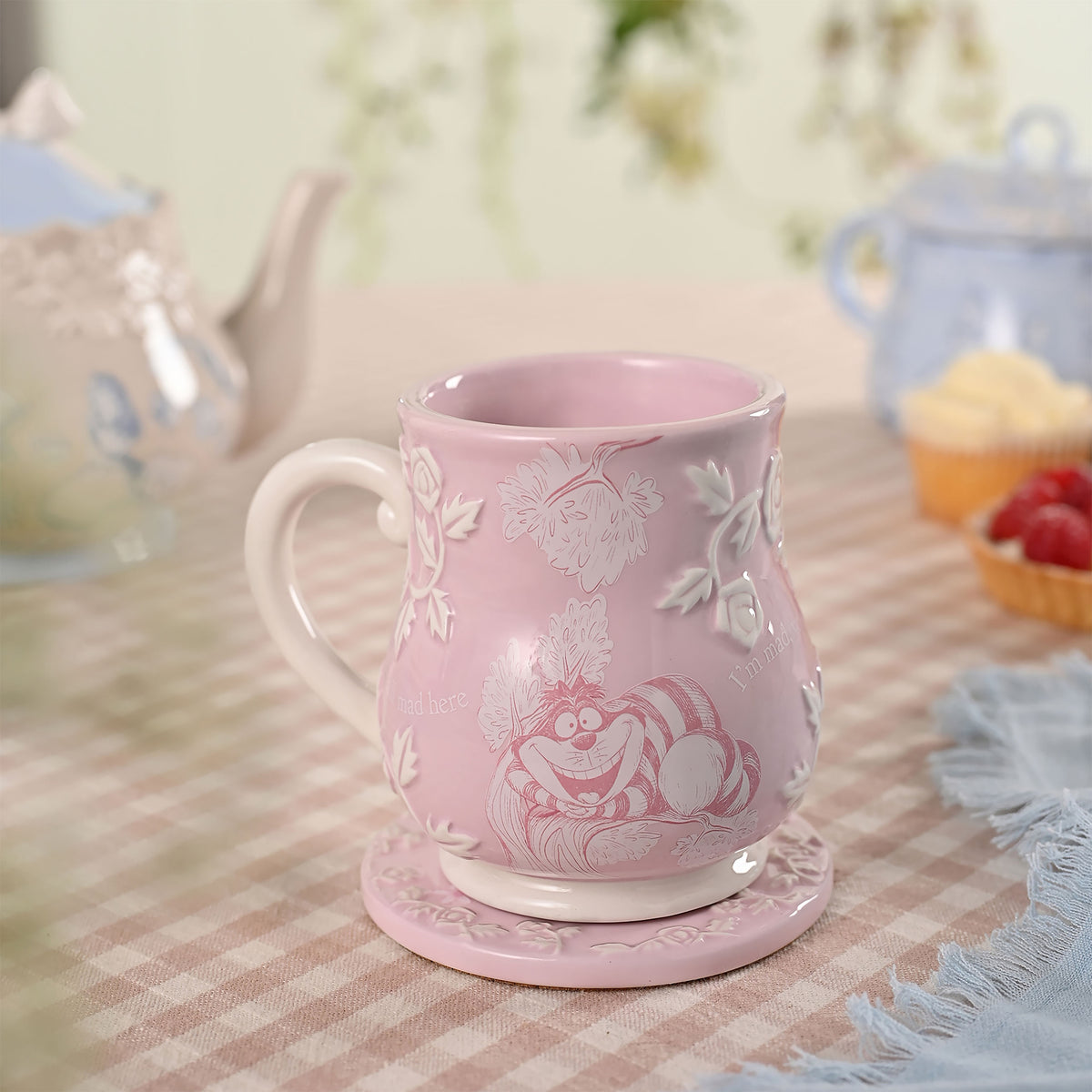 Produktbild Alice im Wunderland - Grinsekatze Relief Tasse