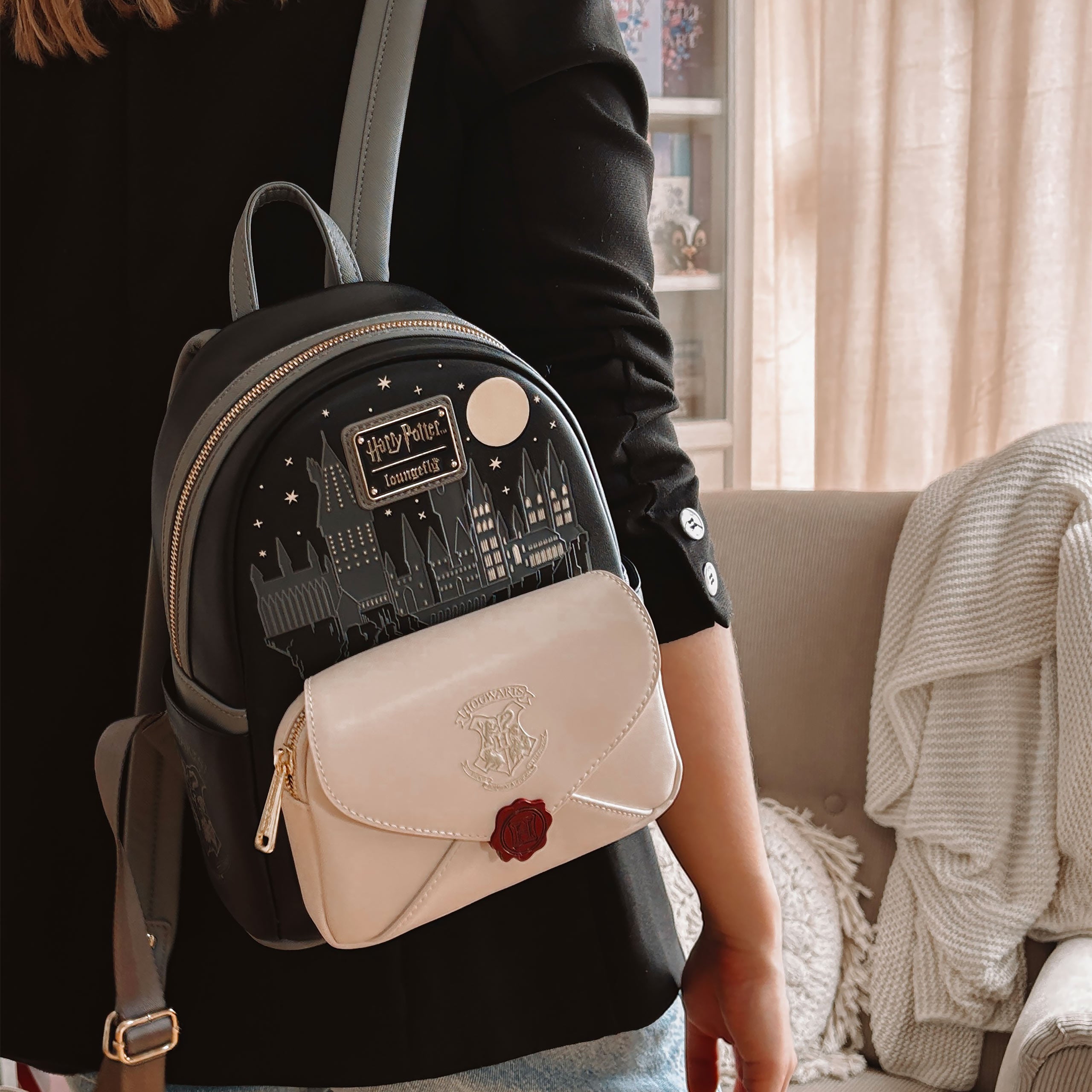 Produktbild Harry Potter - Hogwarts Brief Glow in the Dark Mini Rucksack