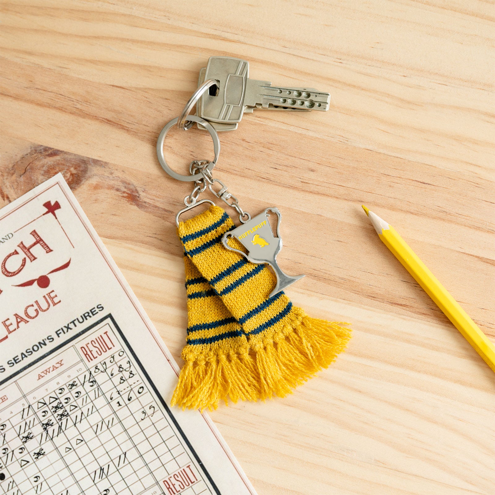 Product image Harry Potter - Hufflepuff Scarf Keychain