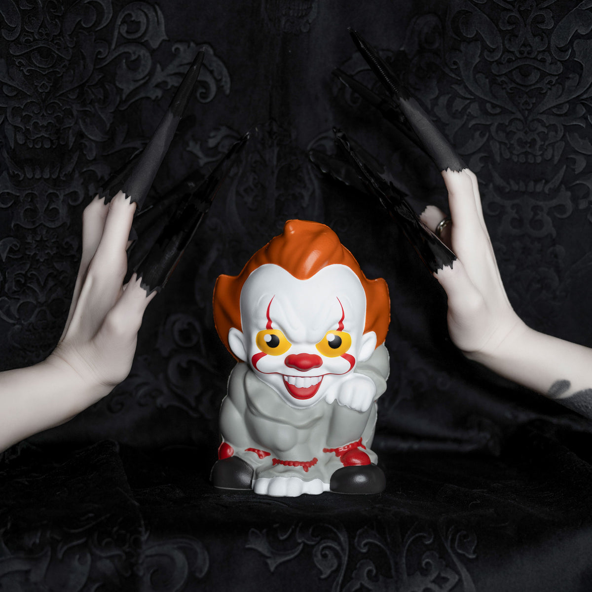 Produktbild Stephen Kings ES - Pennywise Antistress Figur