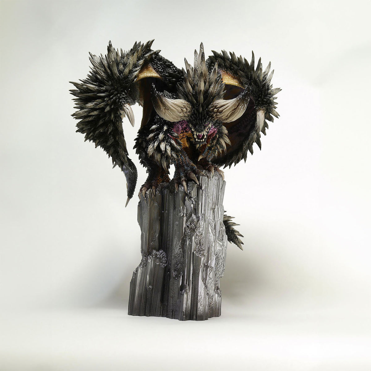 Produktbild Monster Hunter - Nergigante Statue Creators Model Resell Version
