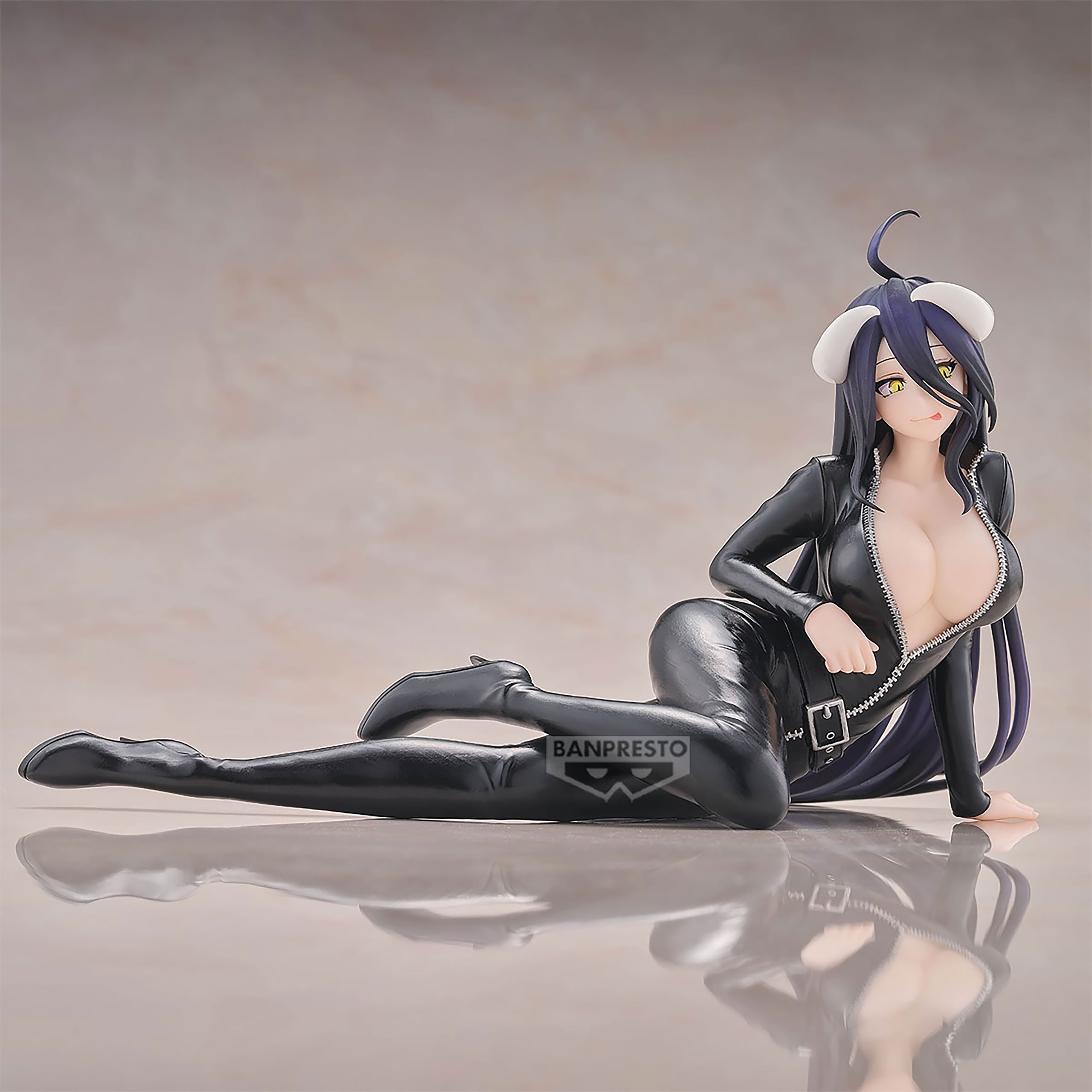 Produktbild Overlord - Albedo Relax Time Figur