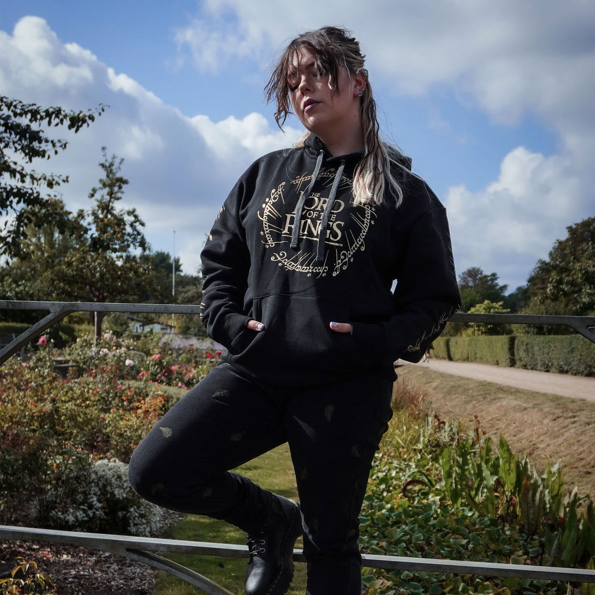 Produktbild Der Herr der Ringe - Der Eine Ring Logo Hoodie