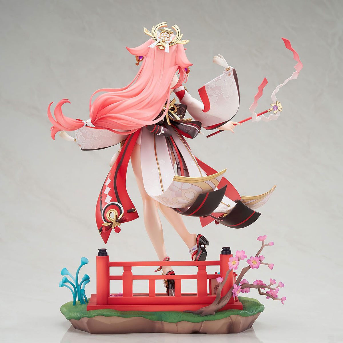 Produktbild Genshin Impact - Yae Miko Scale Figur Astute Amusement Version 1:7