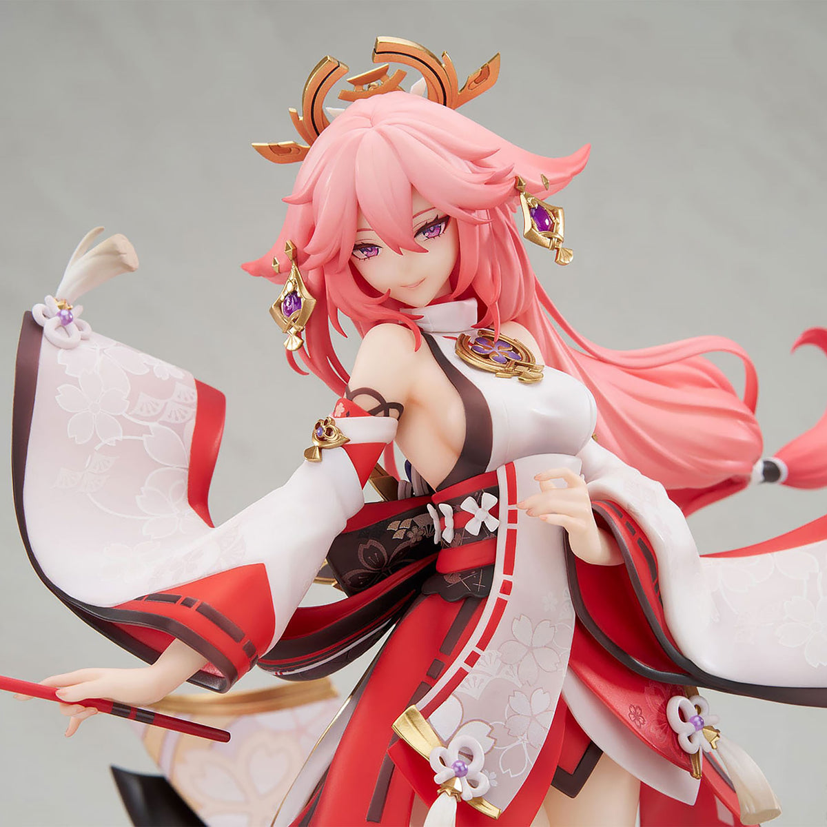 Produktbild Genshin Impact - Yae Miko Scale Figur Astute Amusement Version 1:7