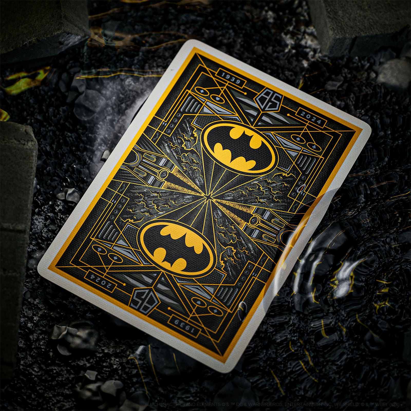 Produktbild Batman - Gotham 85th Anniversary Kartenspiel Deluxe Edition