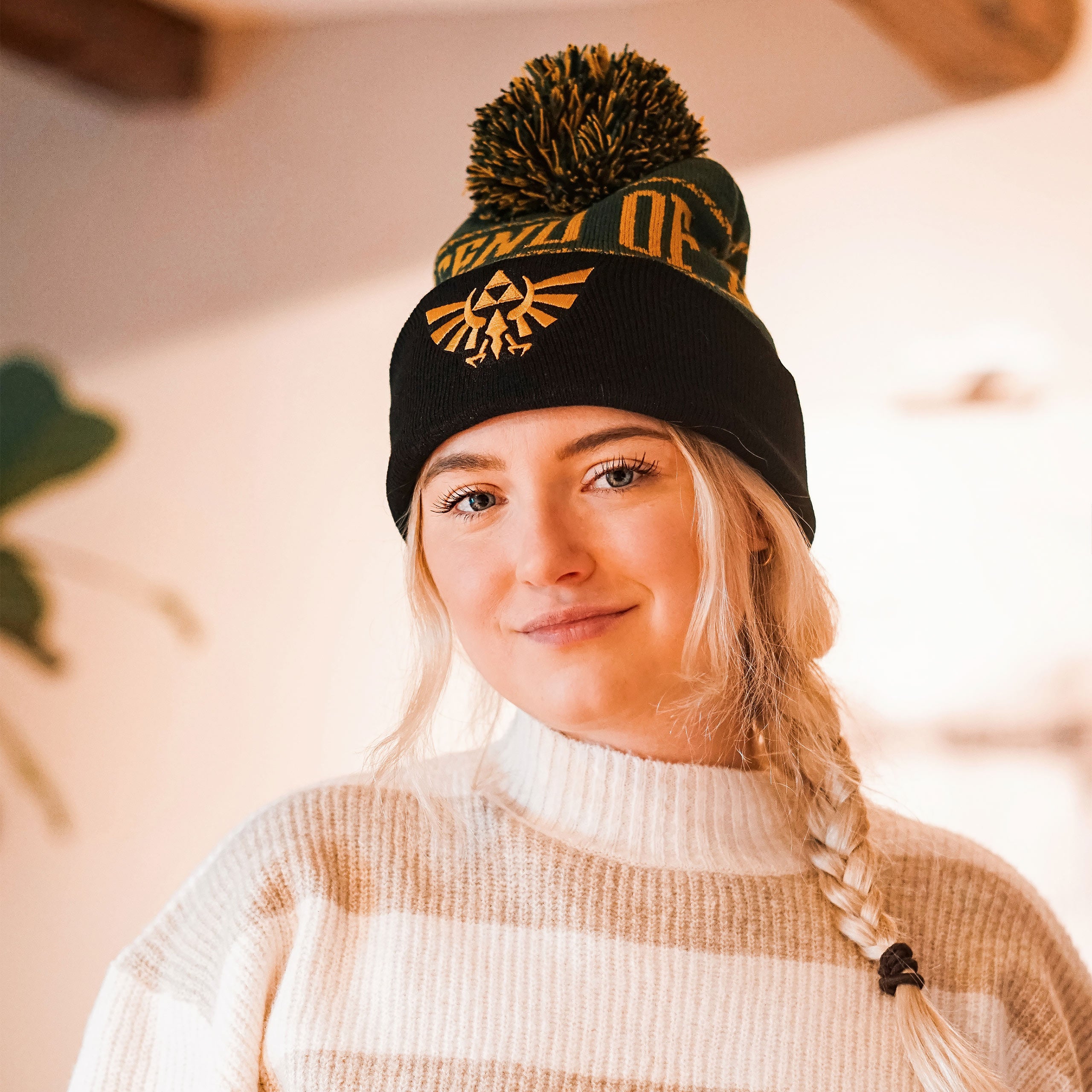 Produktbild Zelda - Logo Mütze mit Bommel