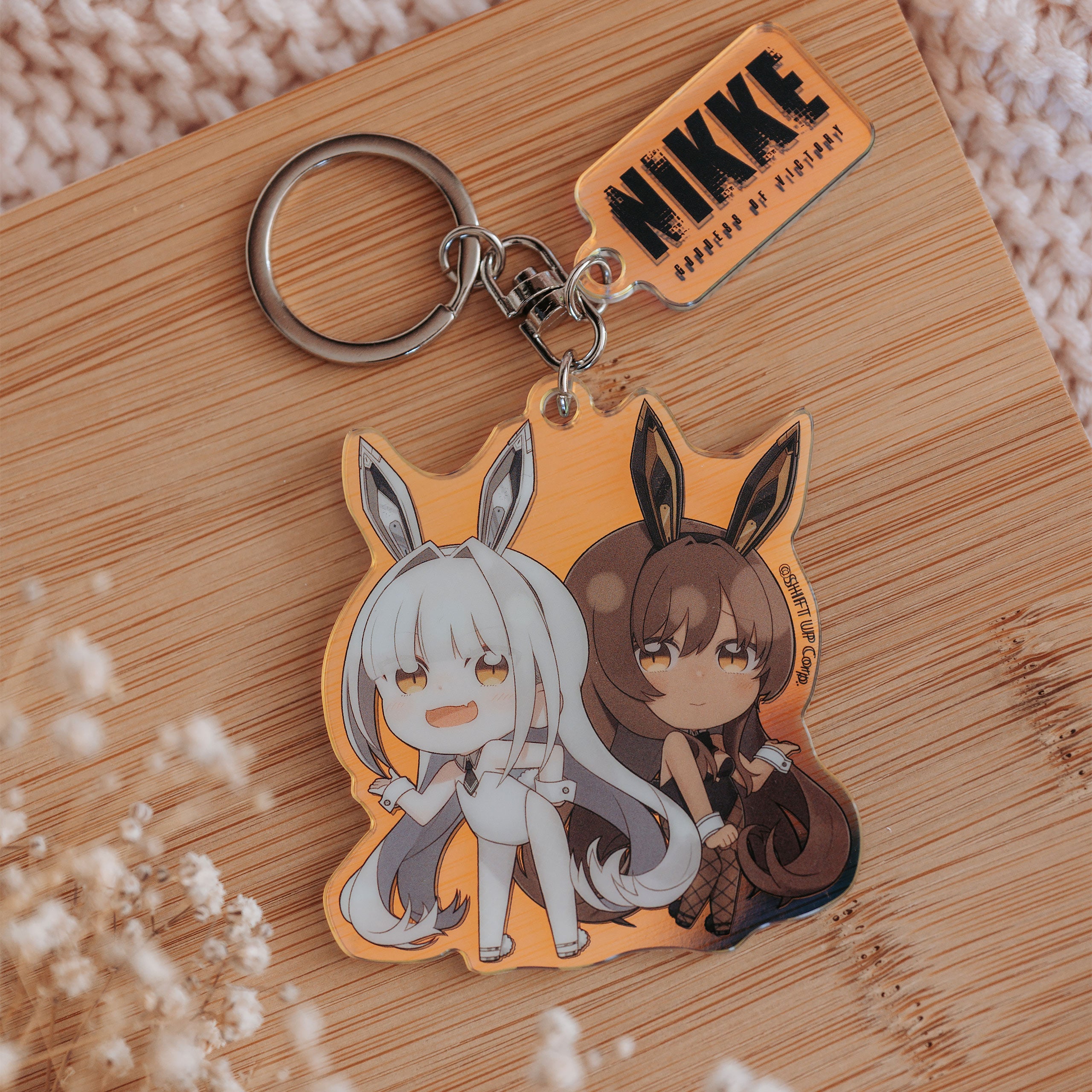 Produktbild Goddess of Victory: Nikke - Blanc und Noir Acryl Schlüsselanhänger