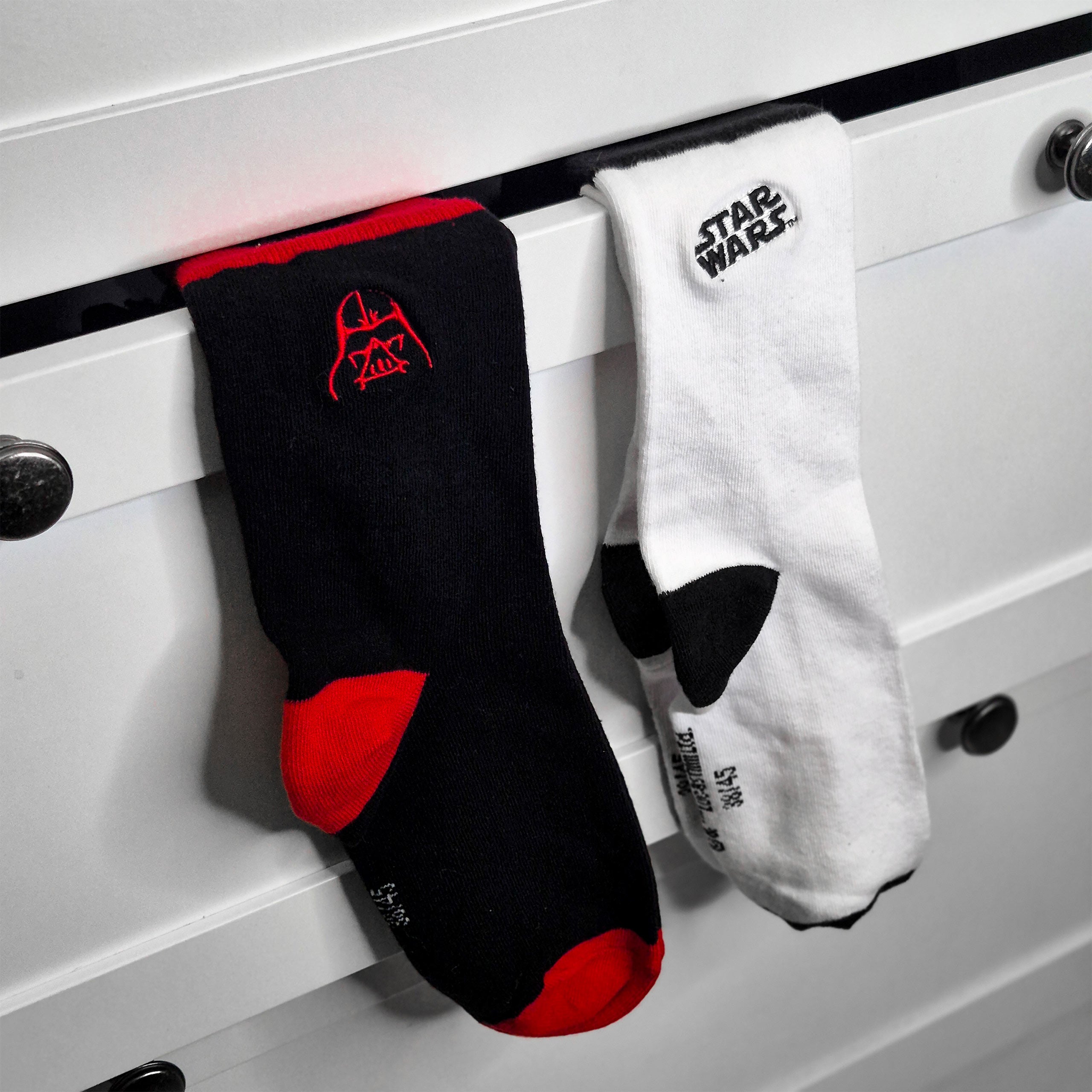 Produktbild Star Wars - Darth Vader Logo Socken 2er Set