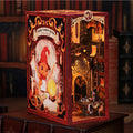Produktbild Flame Common Room Book Nook Modell Bausatz Holz für Harry Potter Fans