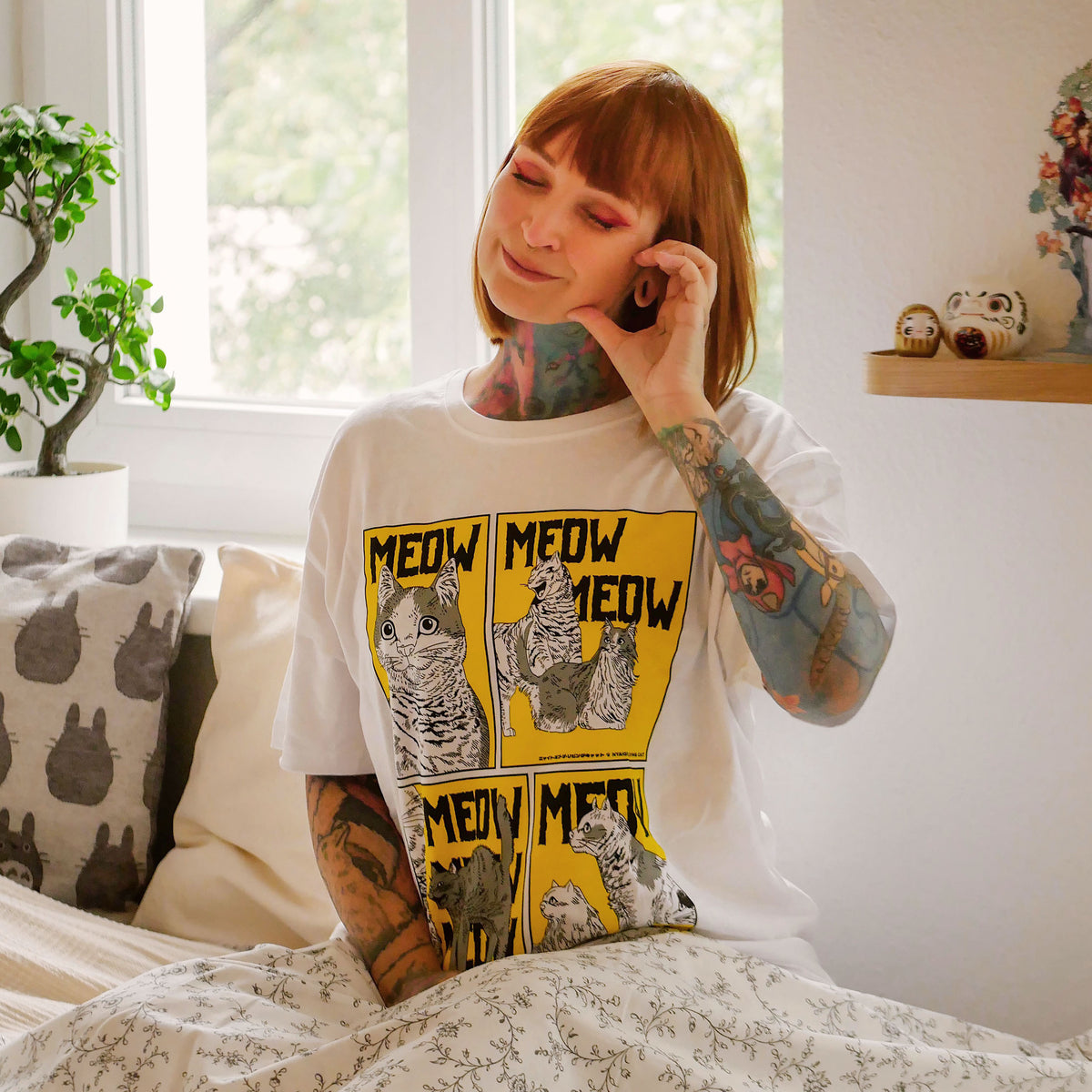 Produktbild Meow T-Shirt für Night of the Living Cat Fans weiß